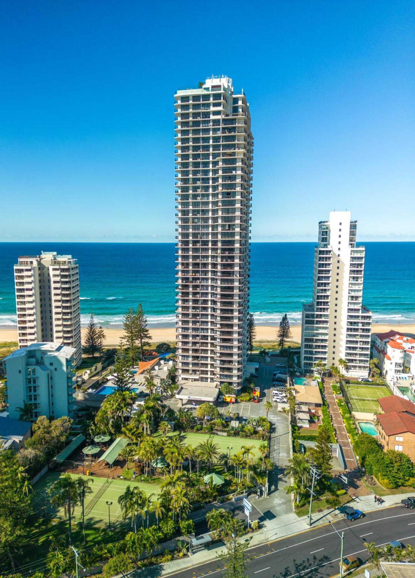 Surfers Aquarius On The Beach Gold Coast Kültér fotó