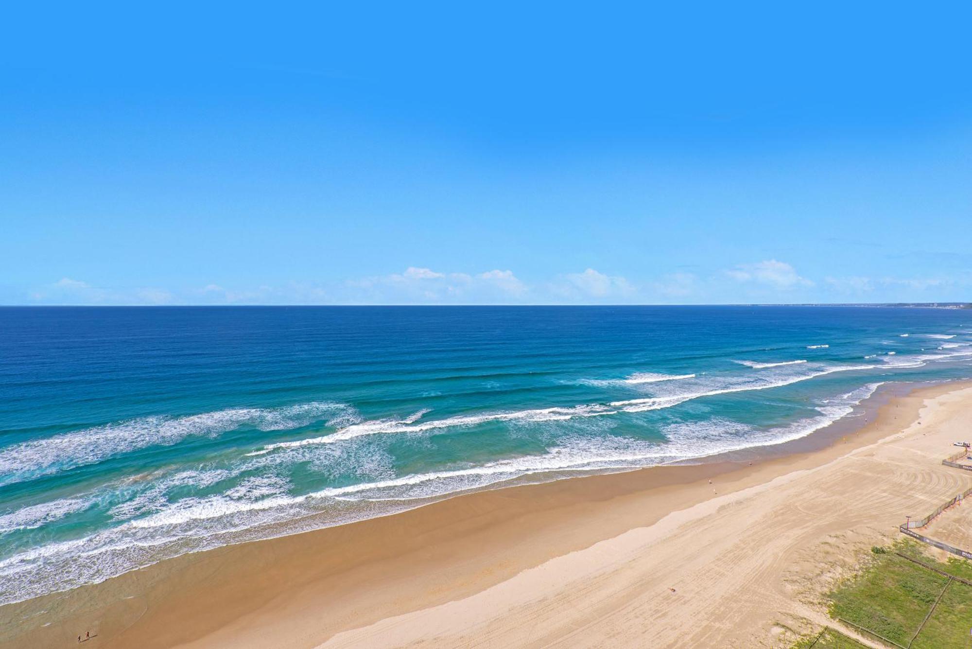 Surfers Aquarius On The Beach Gold Coast Kültér fotó
